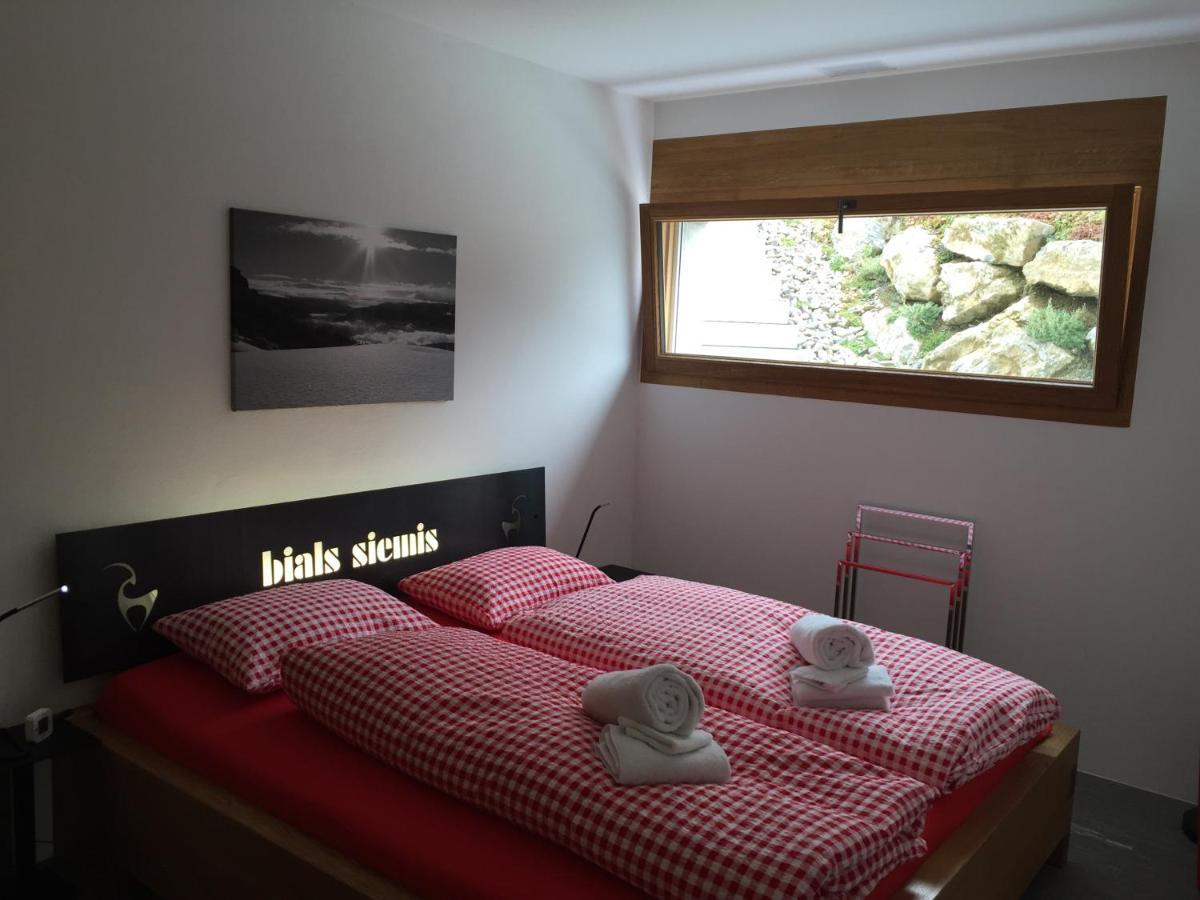 Casa Admisa, Spektakulaere Aussicht, Ski In And Out, Hochwertige Einrichtung, Valserstein Und Eiche Flims Eksteriør billede